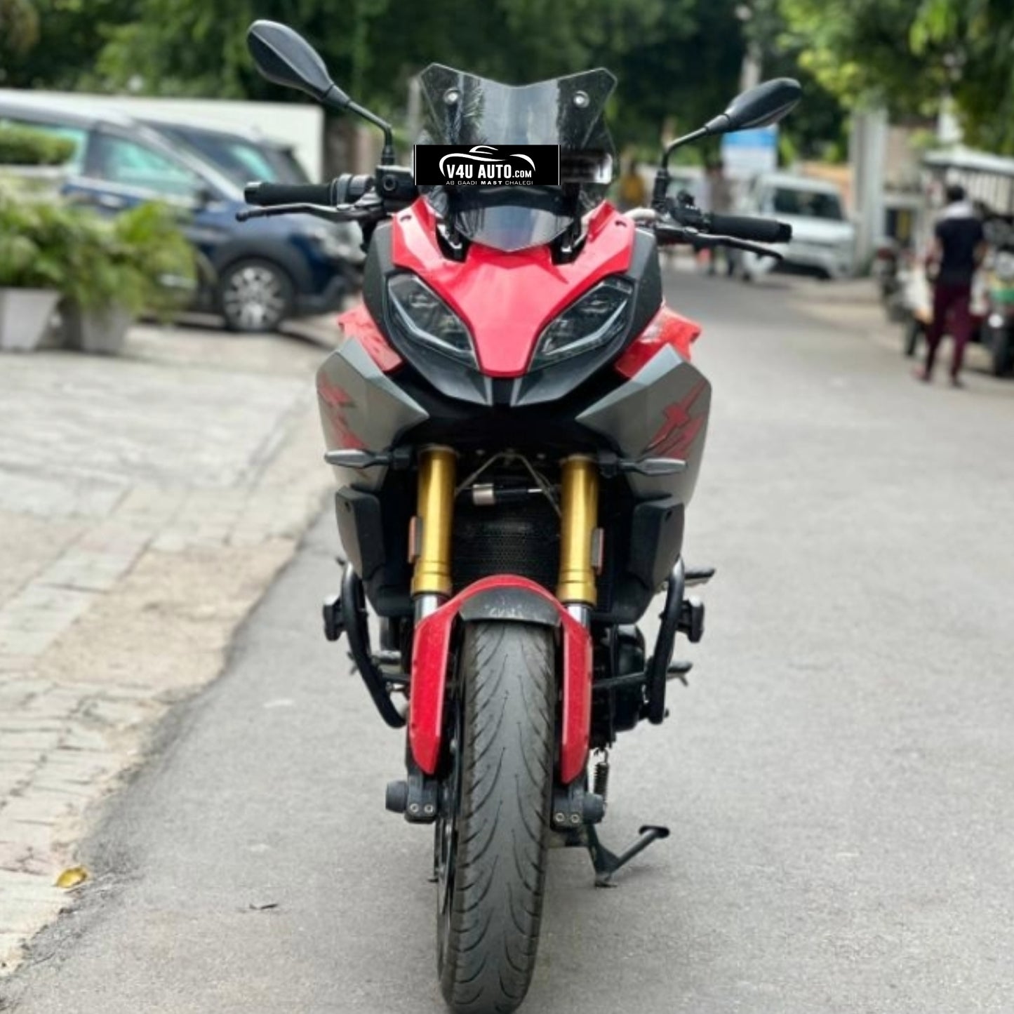 BMW  F 900 XR